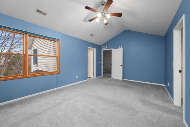 $599,999 | 3120 Summertree Avenue, Bettendorf, IA 52722