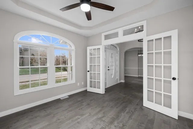 $599,999 | 3120 Summertree Avenue, Bettendorf, IA 52722