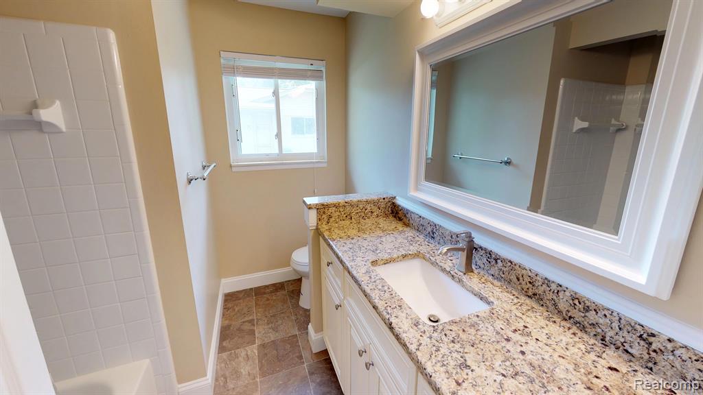 46707 Maidstone Road Canton, MI 48187 - Photo 19 of 33