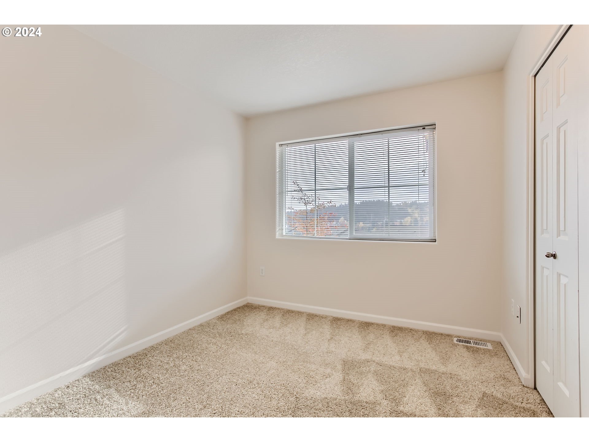 15445 Southwest Sparrow Loop, Unit 105 Beaverton, OR 97007 - Photo 23 of 36 Gallery Image 23