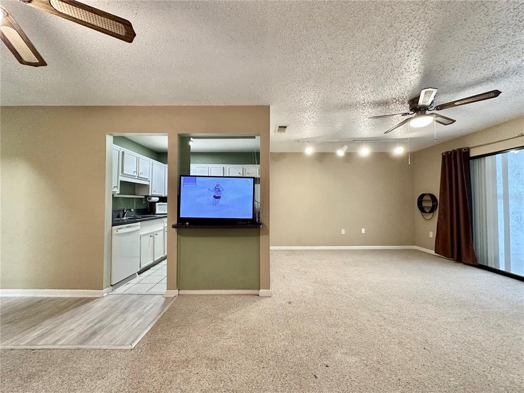 2834 Southwest 14th Drive, Unit 305 Gainesville, FL 32608 - Photo 17 of 18