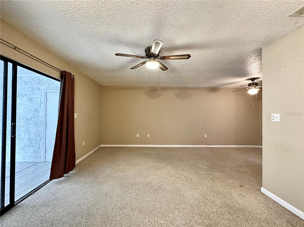 2834 Southwest 14th Drive, Unit 305 Gainesville, FL 32608 - Photo 5 of 18