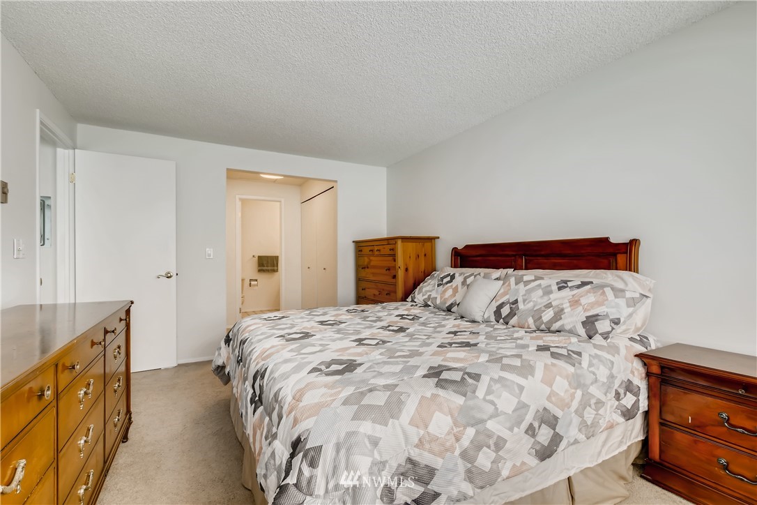 10813 Southeast 172nd Street, Unit 2D Renton, WA 98055 - Photo 11 of 22