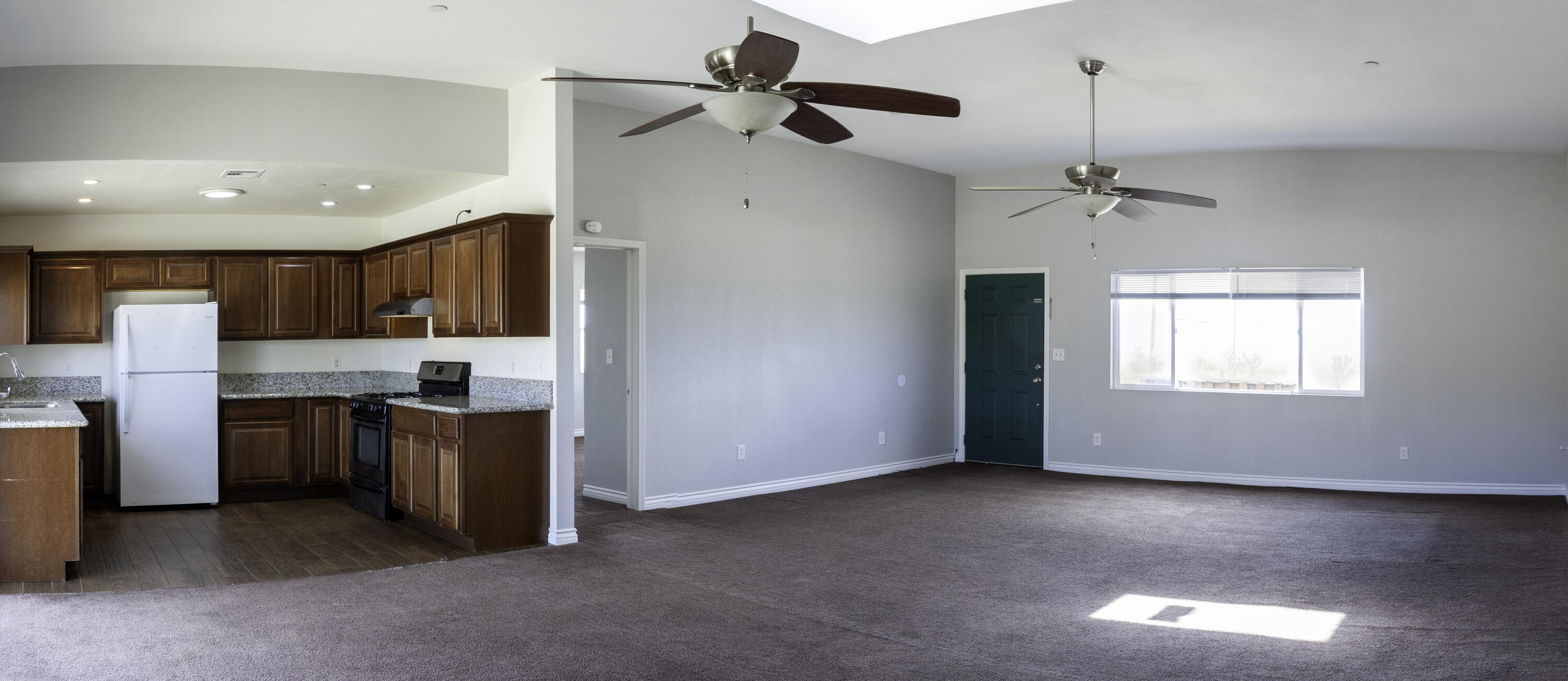 32112 Largo Vista Road Llano, CA 93544 - Photo 5 of 14 32112 Largo Vista Llano Listing -6