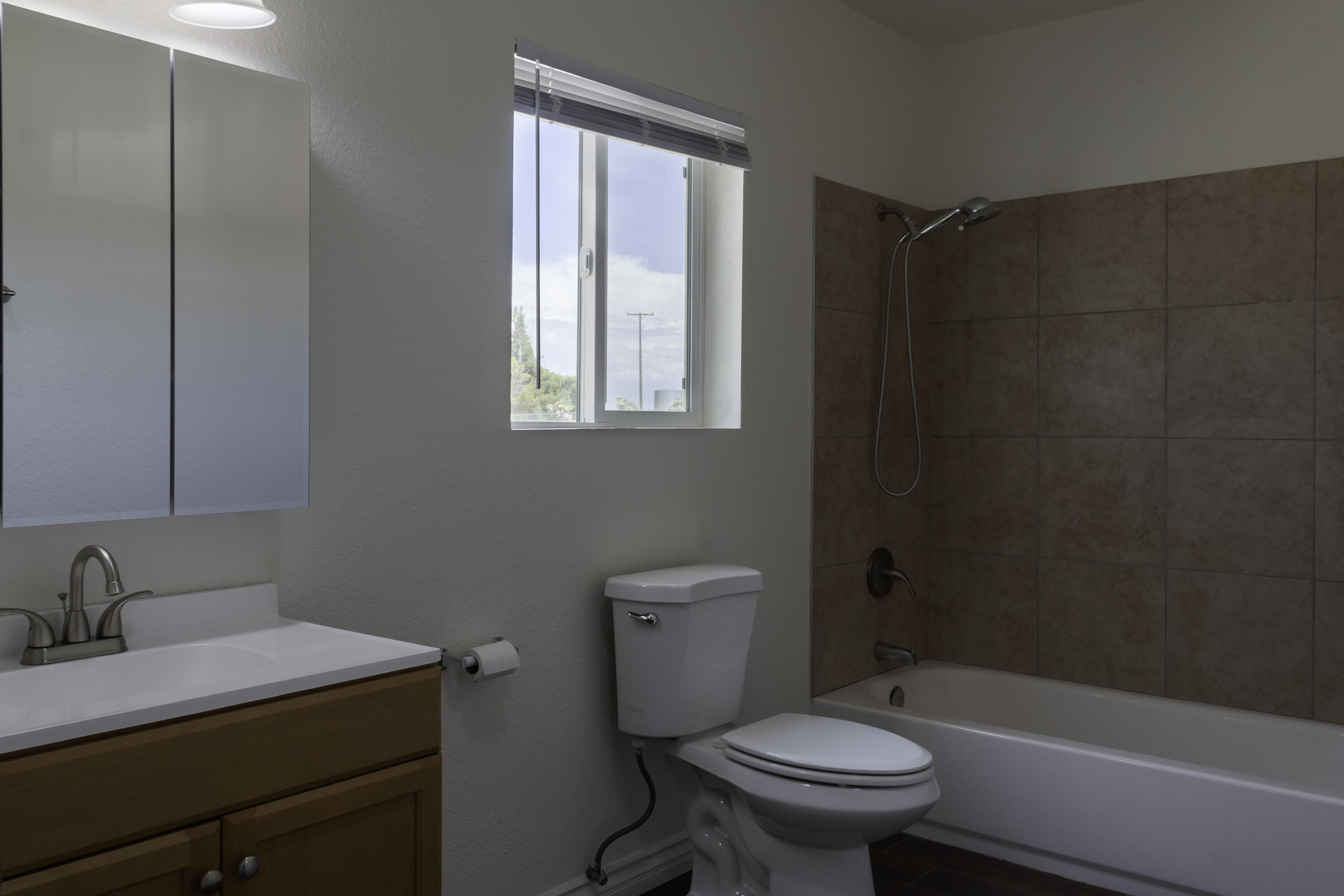 32112 Largo Vista Road Llano, CA 93544 - Photo 10 of 14 32112 Largo Vista Llano Listing -11