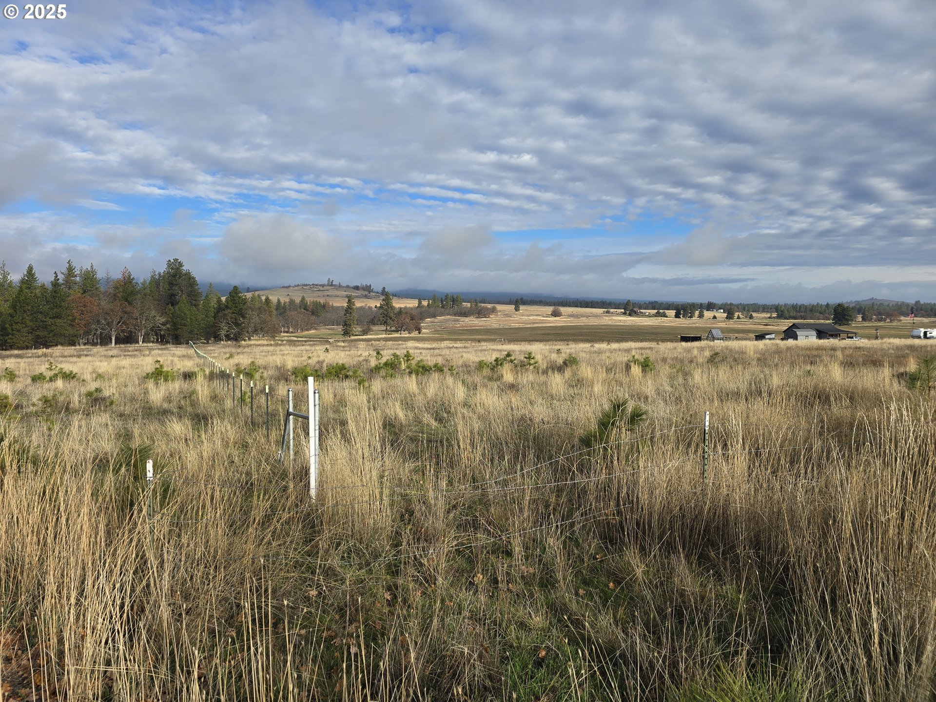 505 Foster Road Goldendale, WA 98620 - Photo 6 of 12 a view of an ocean