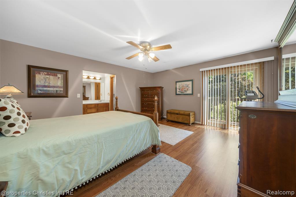 2163 Rochelle Park Drive Rochester Hills, MI 48309 - Photo 15 of 35