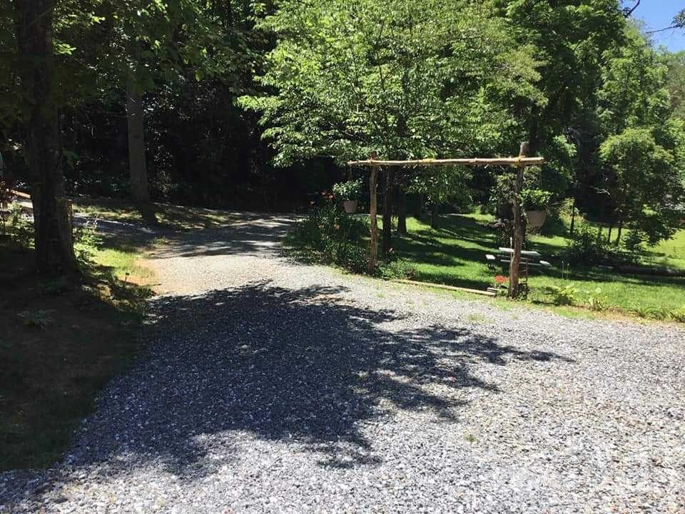 30 Homestead Road Whittier, NC 28789 - Photo 6 of 12 Gallery Image 6