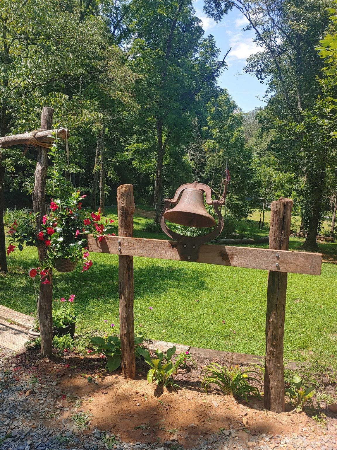 30 Homestead Road Whittier, NC 28789 - Photo 8 of 12 Gallery Image 8