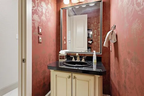 $475,000 | 2001 Augusta Court, DeSoto, TX 75115