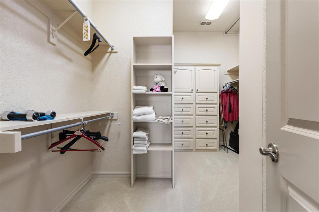 2001 Augusta Court DeSoto, TX 75115 - Photo 22 of 35