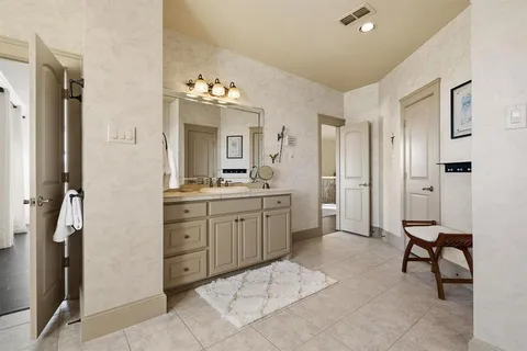 $475,000 | 2001 Augusta Court, DeSoto, TX 75115