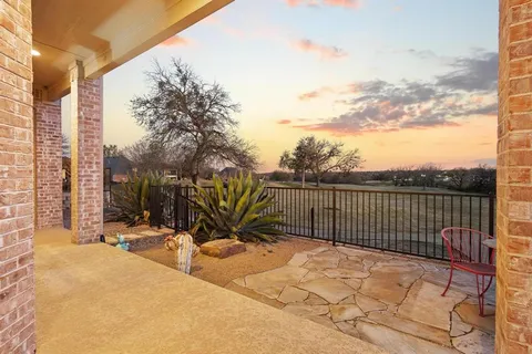 $475,000 | 2001 Augusta Court, DeSoto, TX 75115