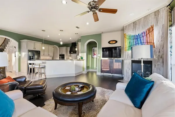 $475,000 | 2001 Augusta Court, DeSoto, TX 75115