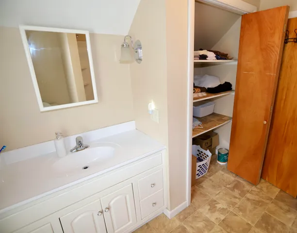 $169,000 | 409 Glen Road, Newport, VT 05855