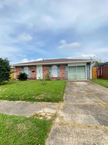 $1,700 | 1157 Beechwood Drive, Harvey, LA 70058