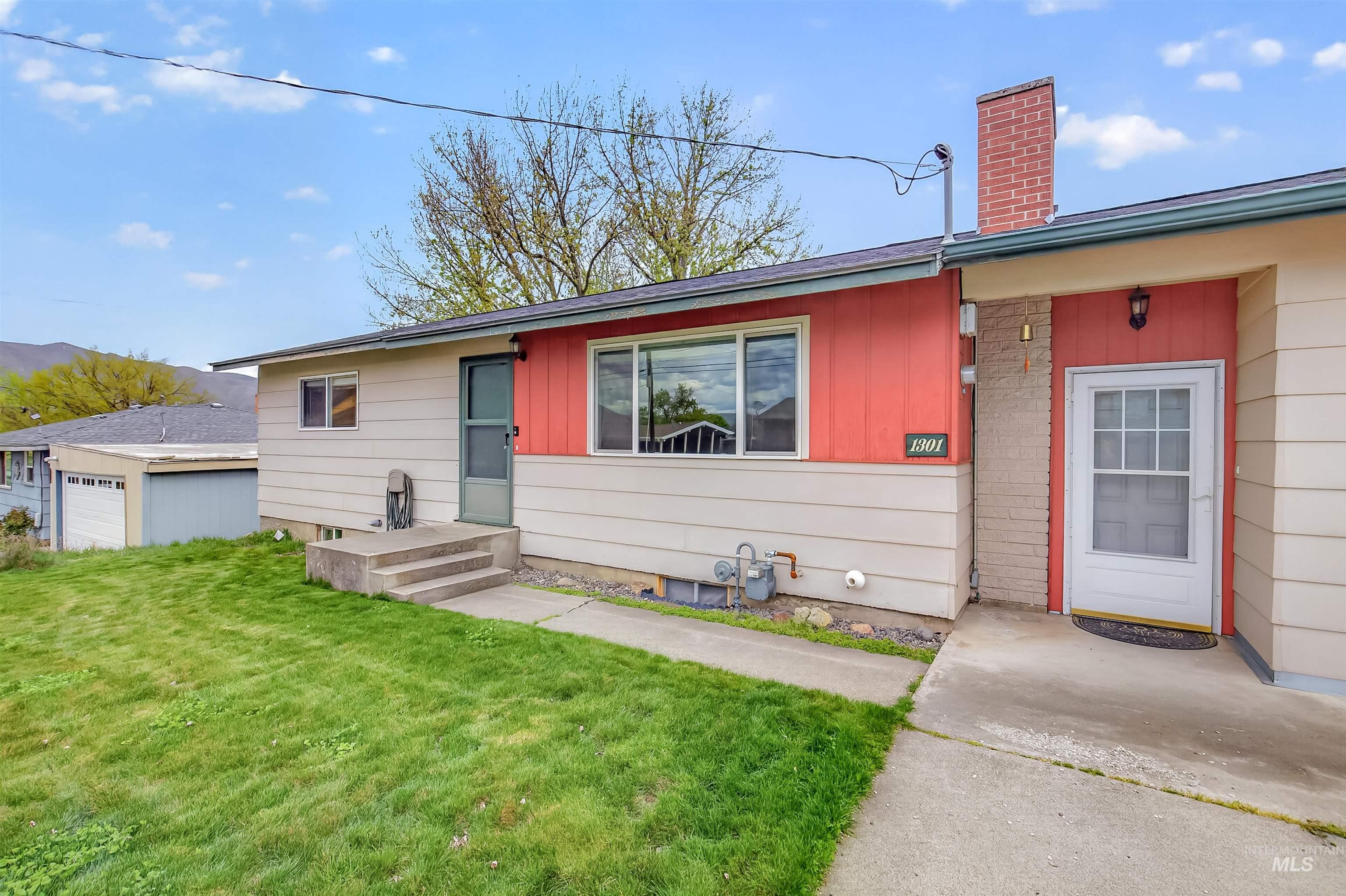 1301 Boston Street Clarkston, WA 99403 - Photo 5 of 48