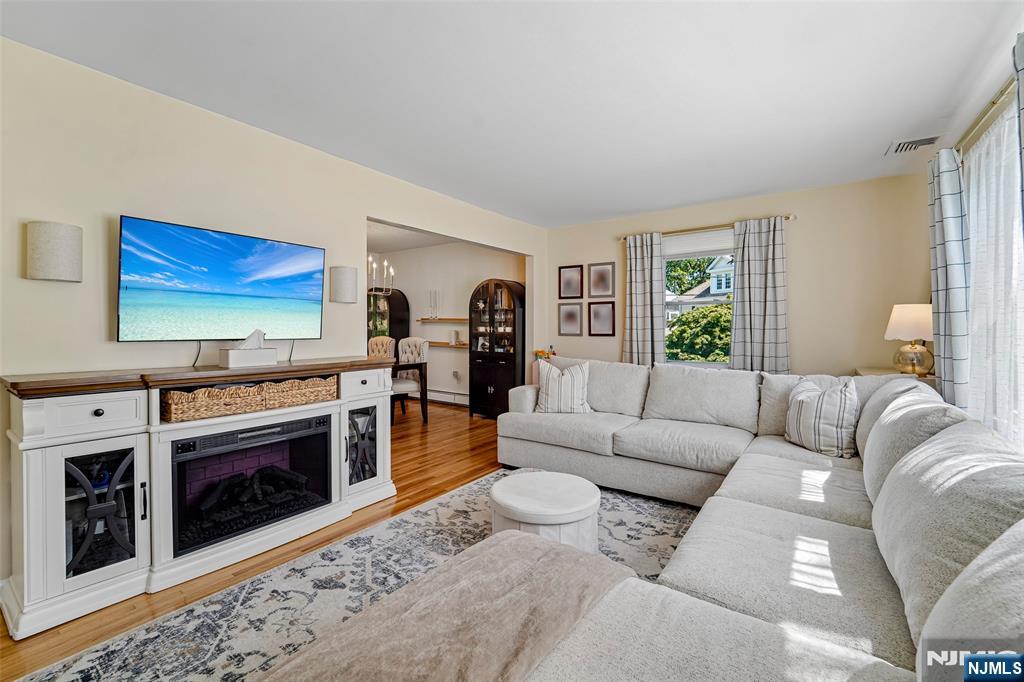 204 Union Street Ridgewood, NJ 07450 - Photo 6 of 42 Gallery Image 6