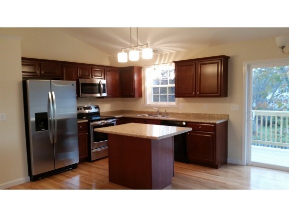 18 South Kilby Street Manchester, NH 03103 - Photo 1 of 1