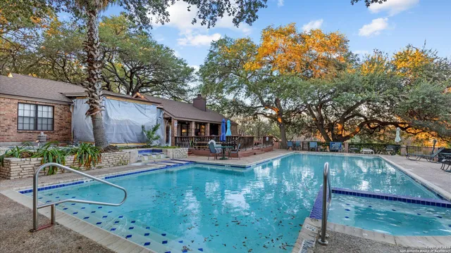 $1,295 | 4212 Medical Drive, Unit 306, San Antonio, TX 78229