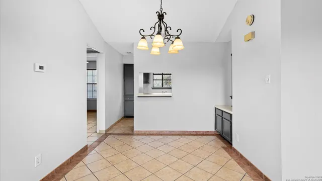 $1,295 | 4212 Medical Drive, Unit 306, San Antonio, TX 78229