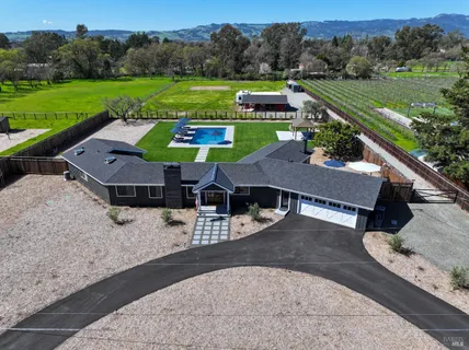 $4,450,000 | 20647 Pueblo Avenue, Sonoma, CA 95476