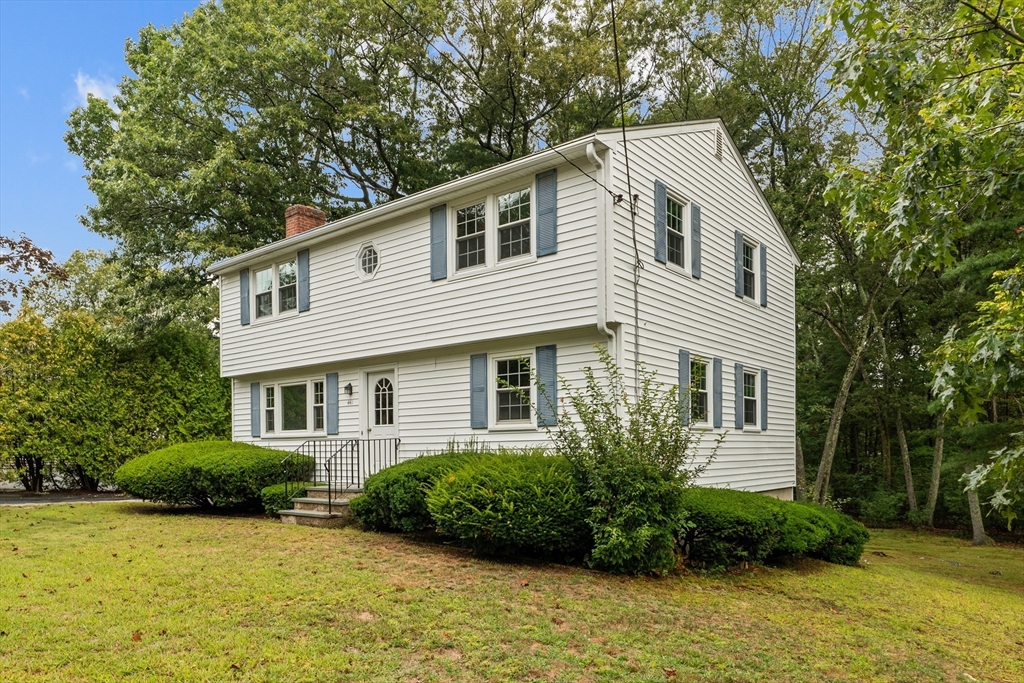 441 Potter Road Framingham, MA 01701 - Photo 3 of 42