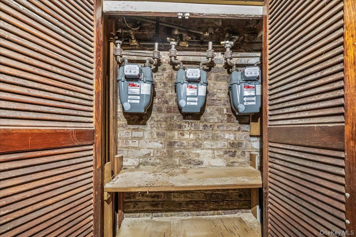 94-20 86th Road Queens, NY 11421 - Photo 12 of 22