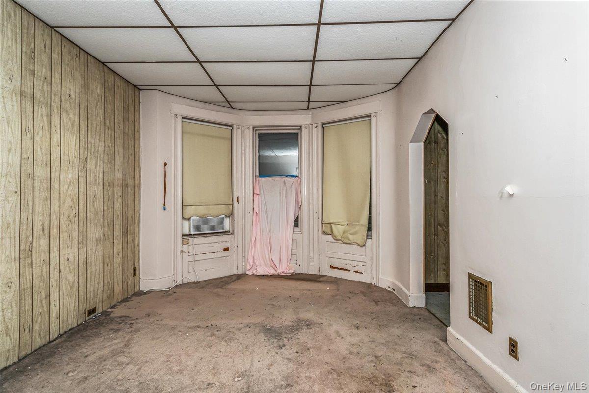 94-20 86th Road Queens, NY 11421 - Photo 13 of 22