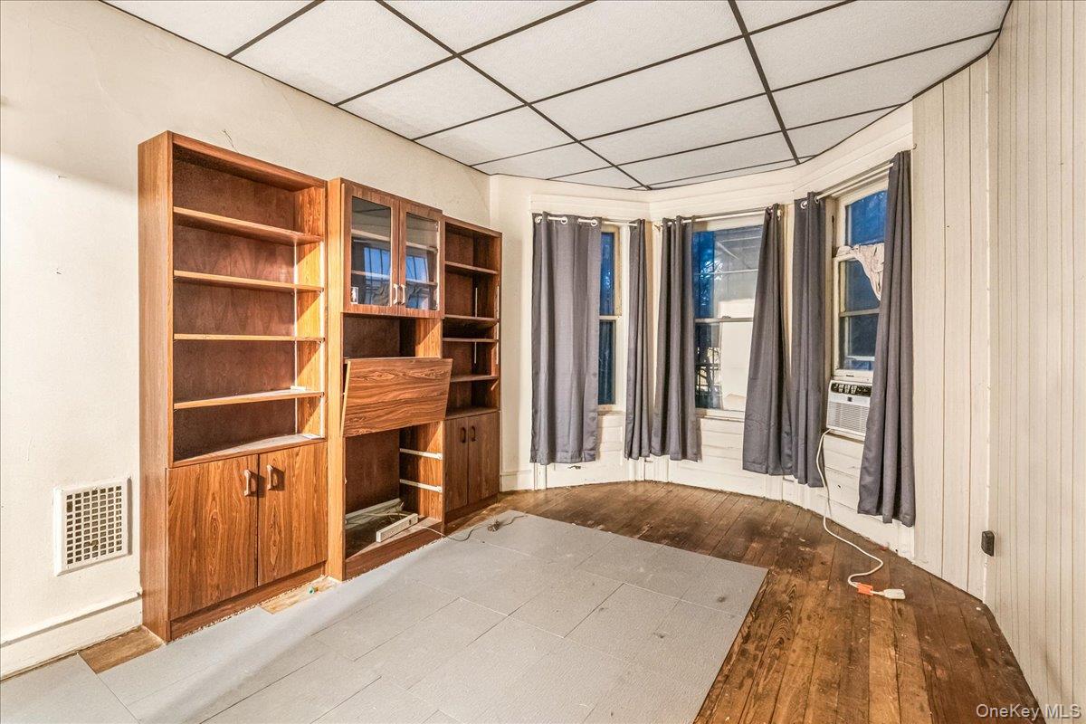 94-20 86th Road Queens, NY 11421 - Photo 18 of 22