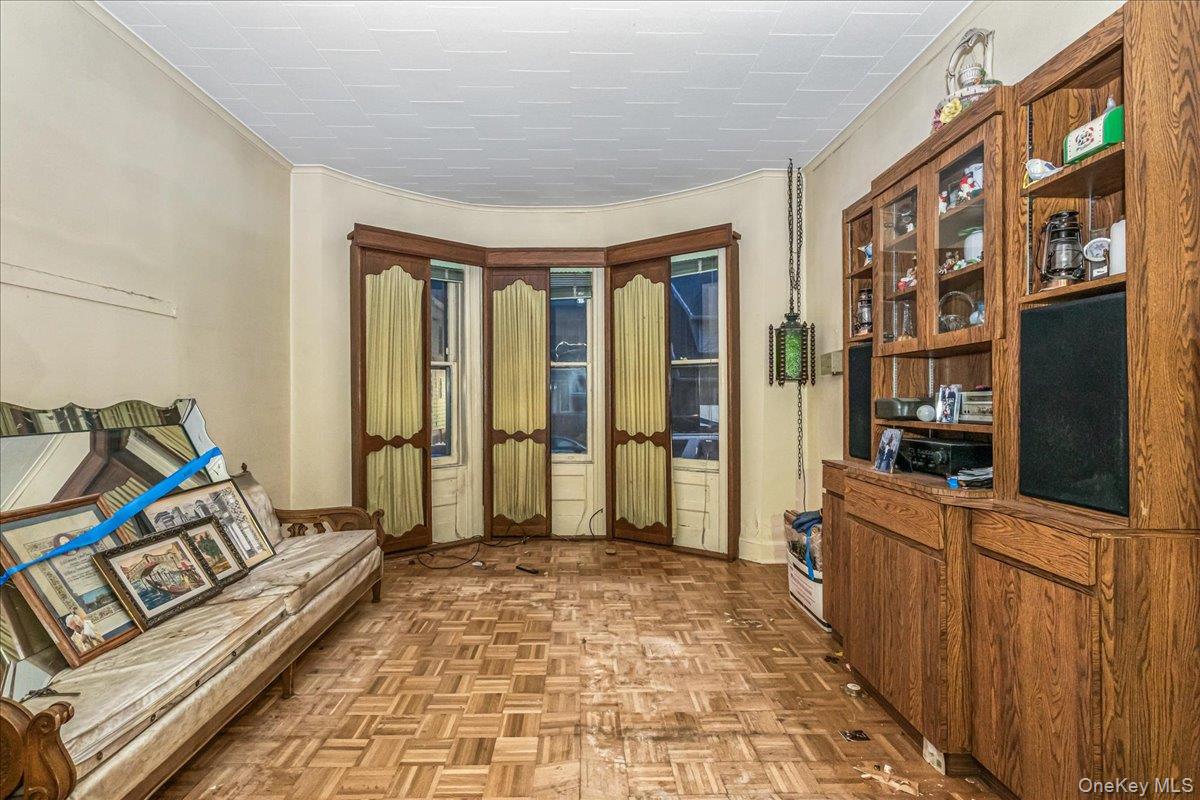 94-20 86th Road Queens, NY 11421 - Photo 3 of 22