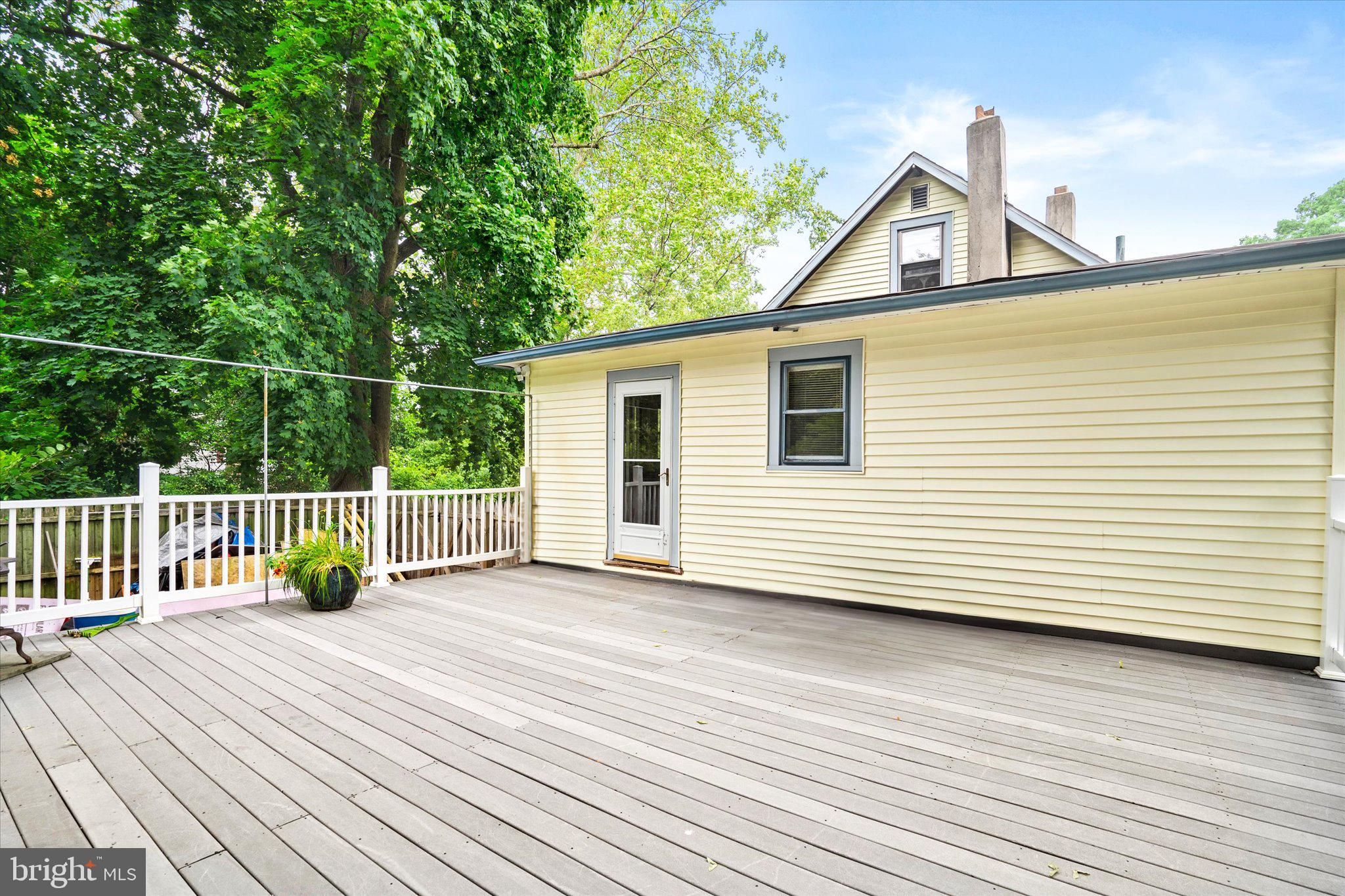 149 Reeves Avenue Hamilton, NJ 08610 - Photo 24 of 26 Rear deck