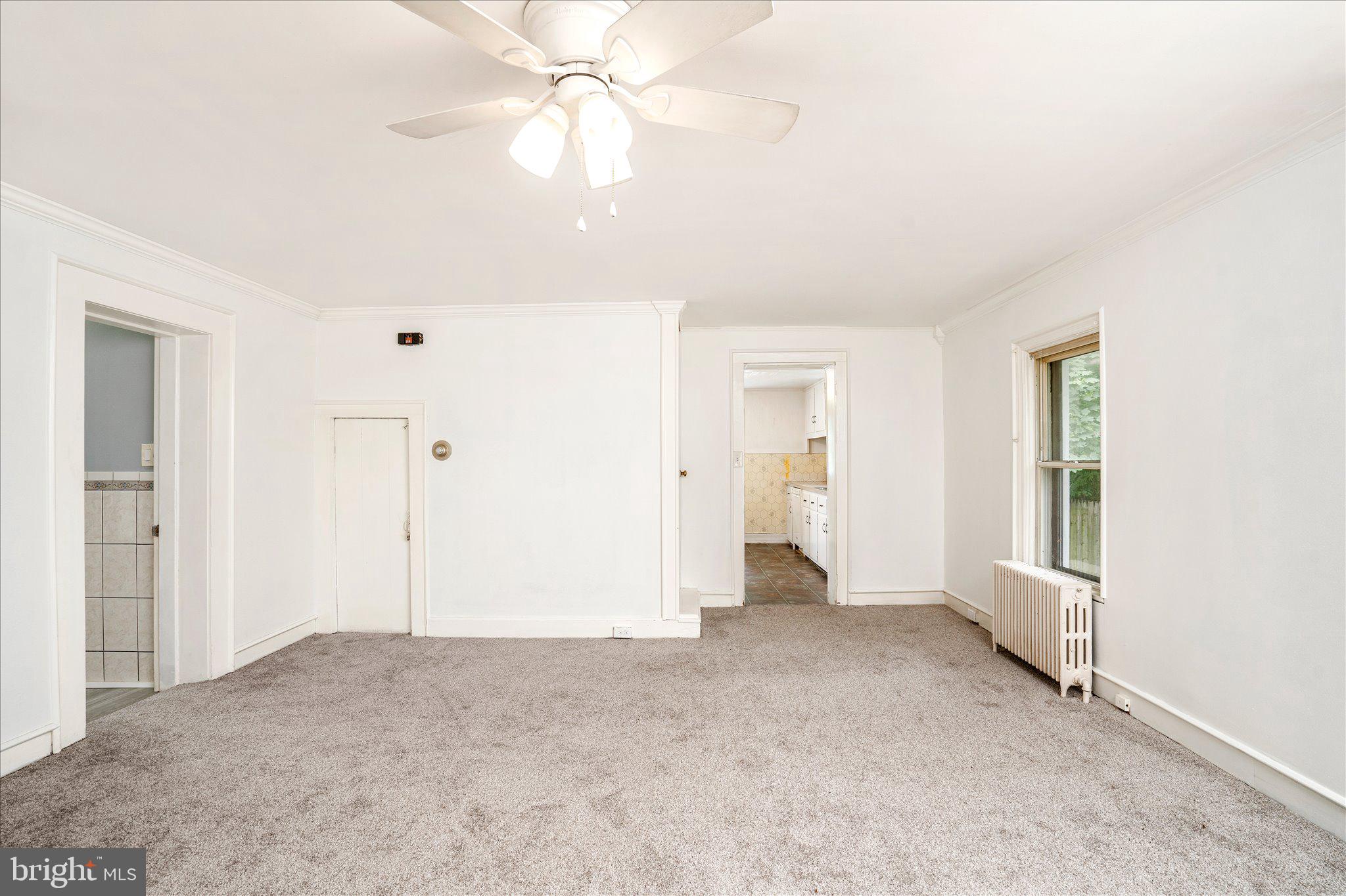 149 Reeves Avenue Hamilton, NJ 08610 - Photo 8 of 26 Dining Room