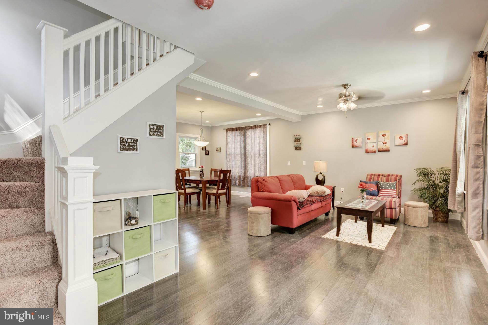 626 Tunbridge Road Baltimore, MD 21212 - Photo 8 of 25 Living Room