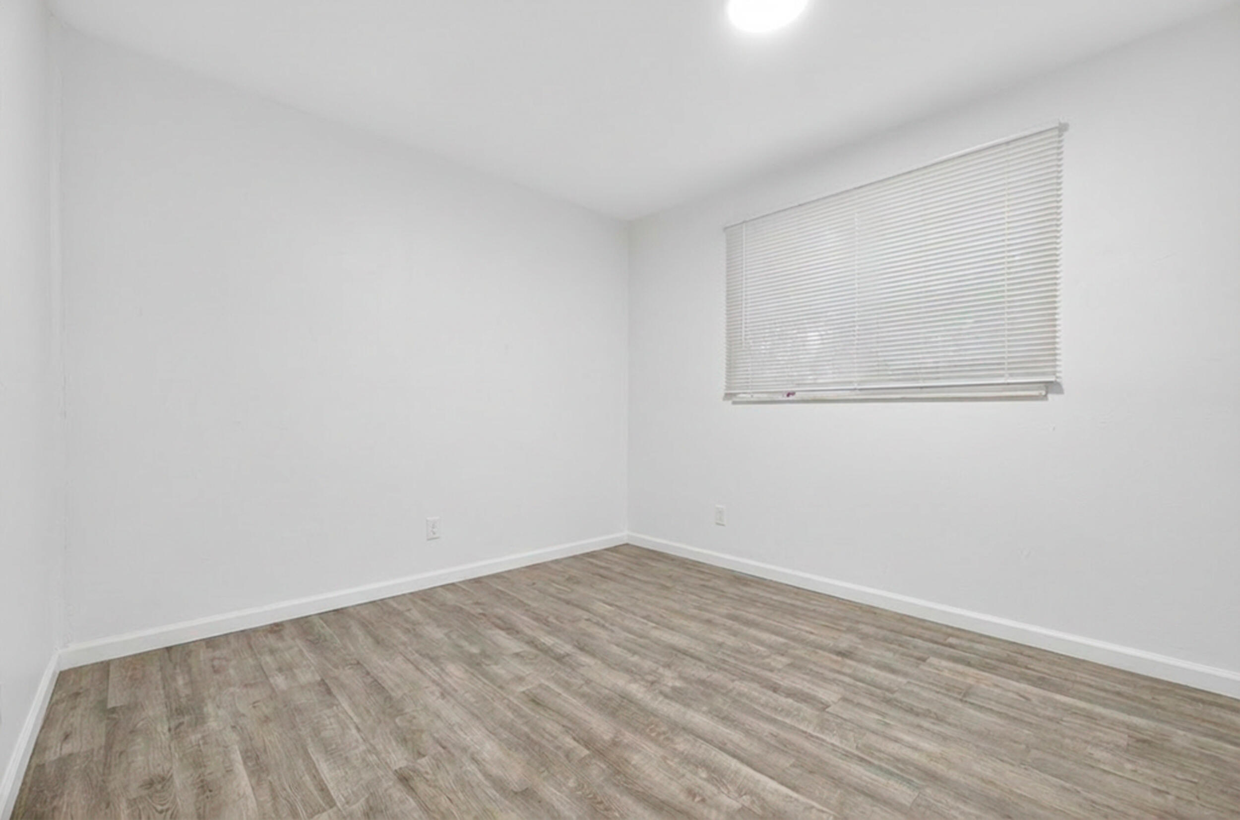 726 Phippen Waiters Road Dania Beach, FL 33004 - Photo 11 of 19 cmmedia-19