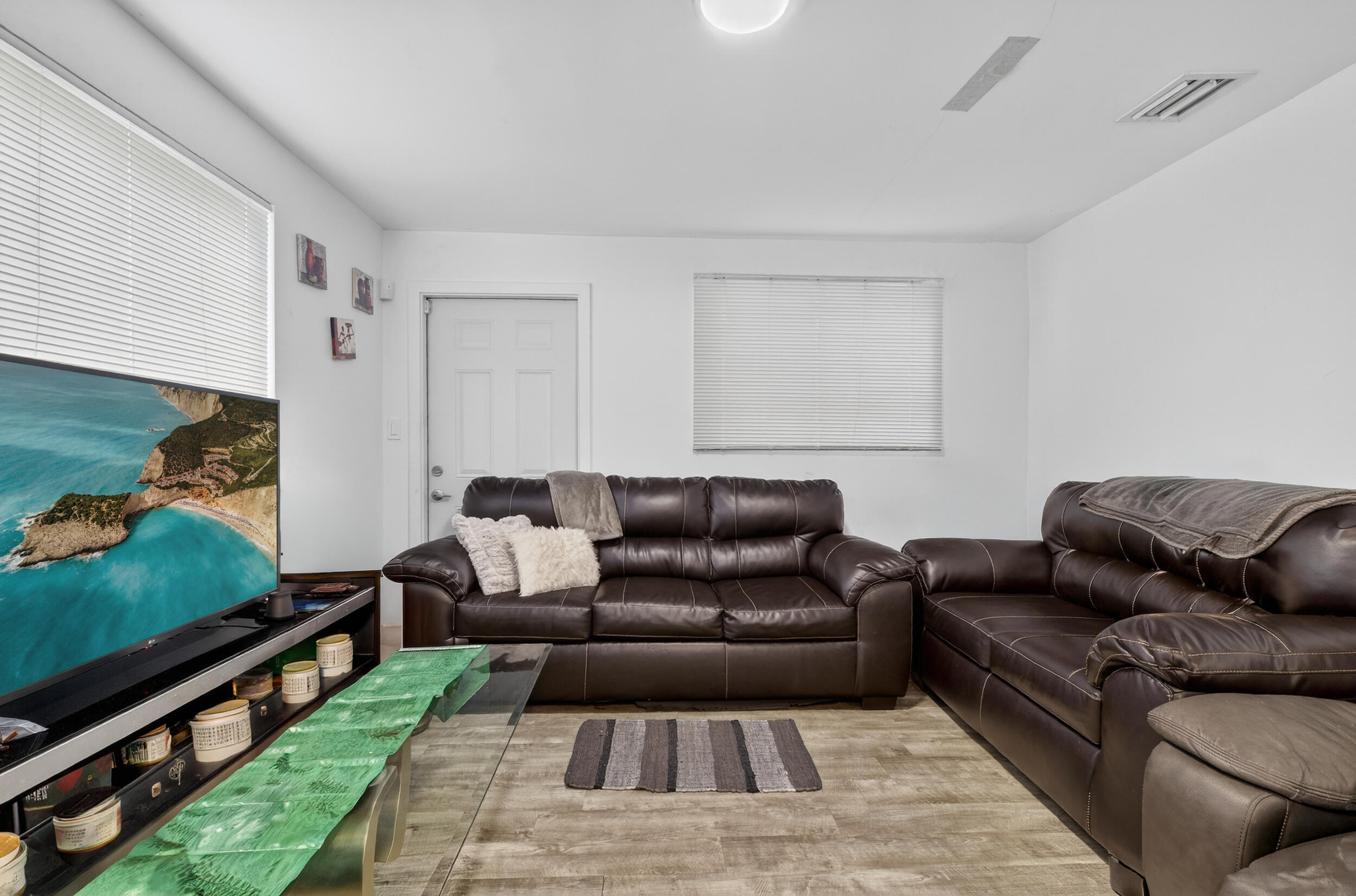 726 Phippen Waiters Road Dania Beach, FL 33004 - Photo 17 of 19 cmmedia-30