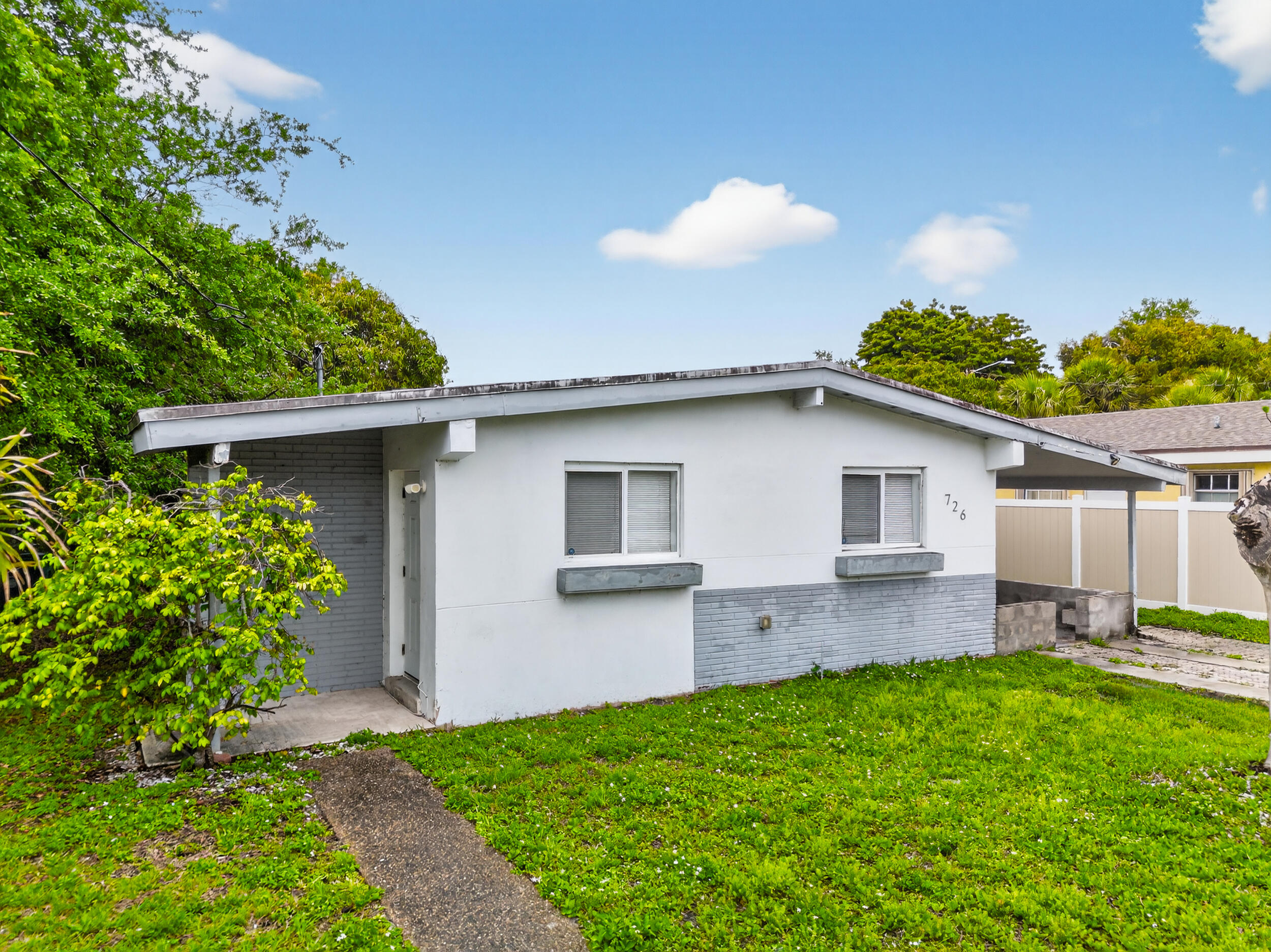 726 Phippen Waiters Road Dania Beach, FL 33004 - Photo 2 of 19 cmmedia-2