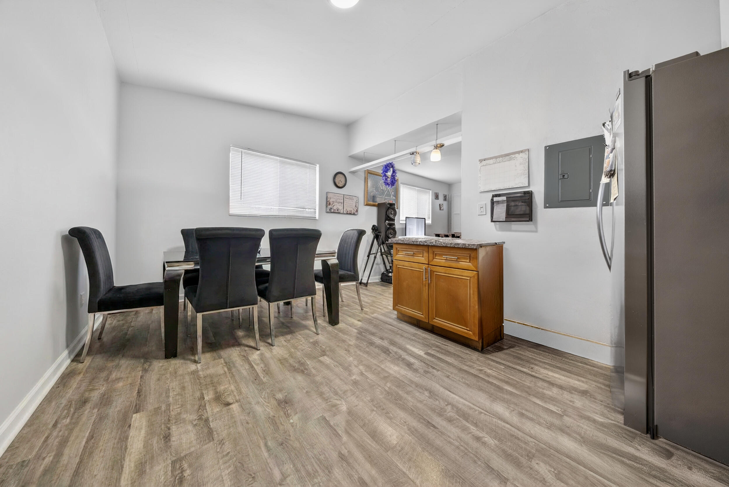 726 Phippen Waiters Road Dania Beach, FL 33004 - Photo 9 of 19 cmmedia-15