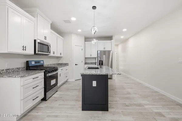 $289,950 | 12341 Jack Vowell Way, El Paso, TX 79934