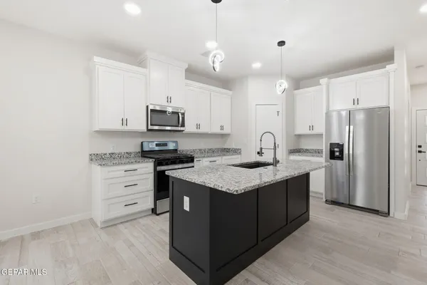 $289,950 | 12341 Jack Vowell Way, El Paso, TX 79934