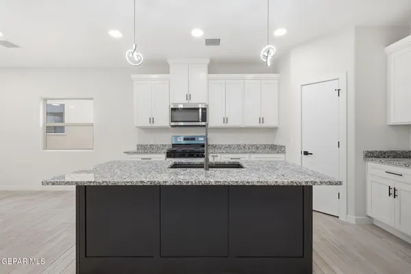 $289,950 | 12341 Jack Vowell Way, El Paso, TX 79934