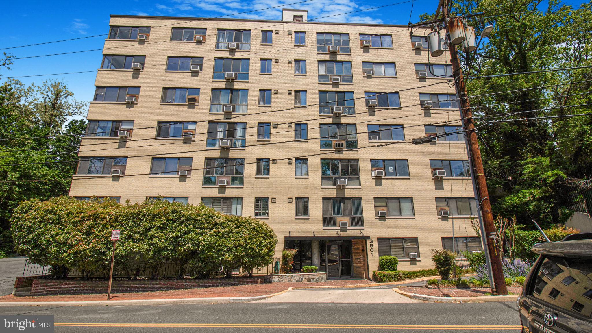 3901 Tunlaw Road Northwest, Unit 701 Washington, DC 20007 - Photo 11 of 17 a front view of a building