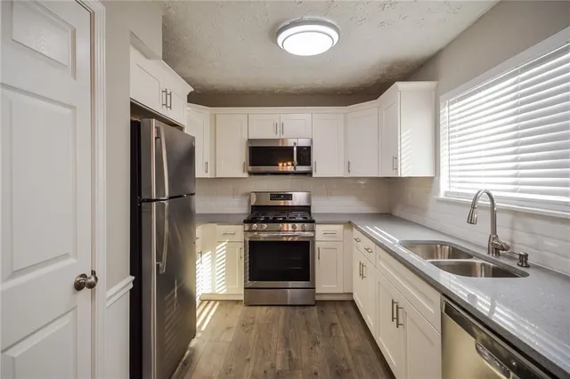 $347,500 | 3240 Trotters Walk Circle, Snellville, GA 30078