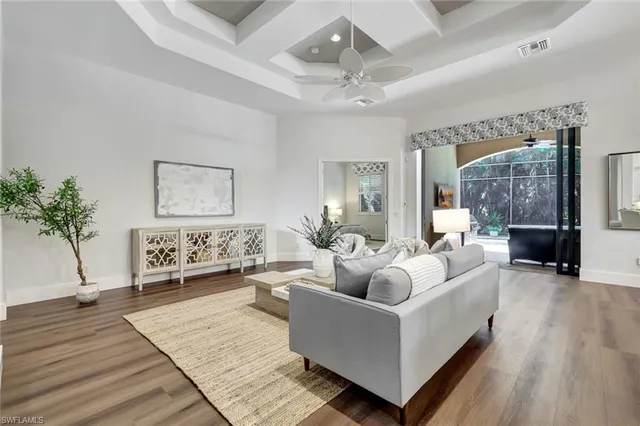 $1,500,000 | 5717 Hammock Isles Drive, Naples, FL 34119