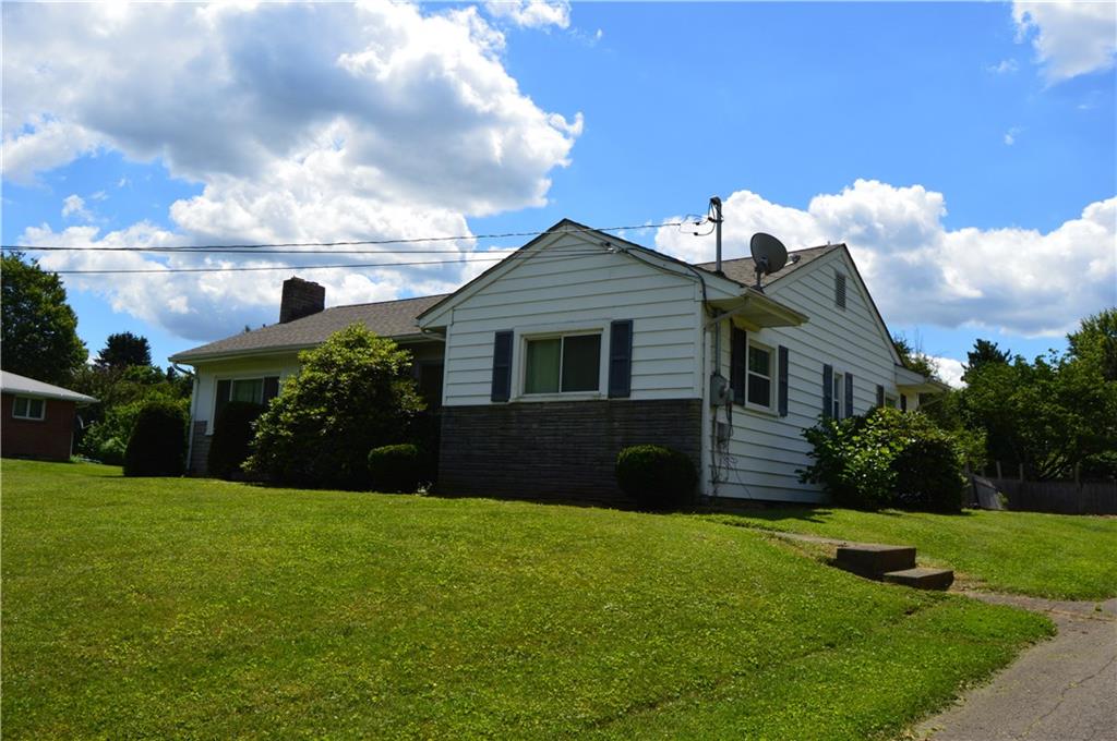 165 Foreman Road Freeport, PA 16229 - Photo 3 of 24