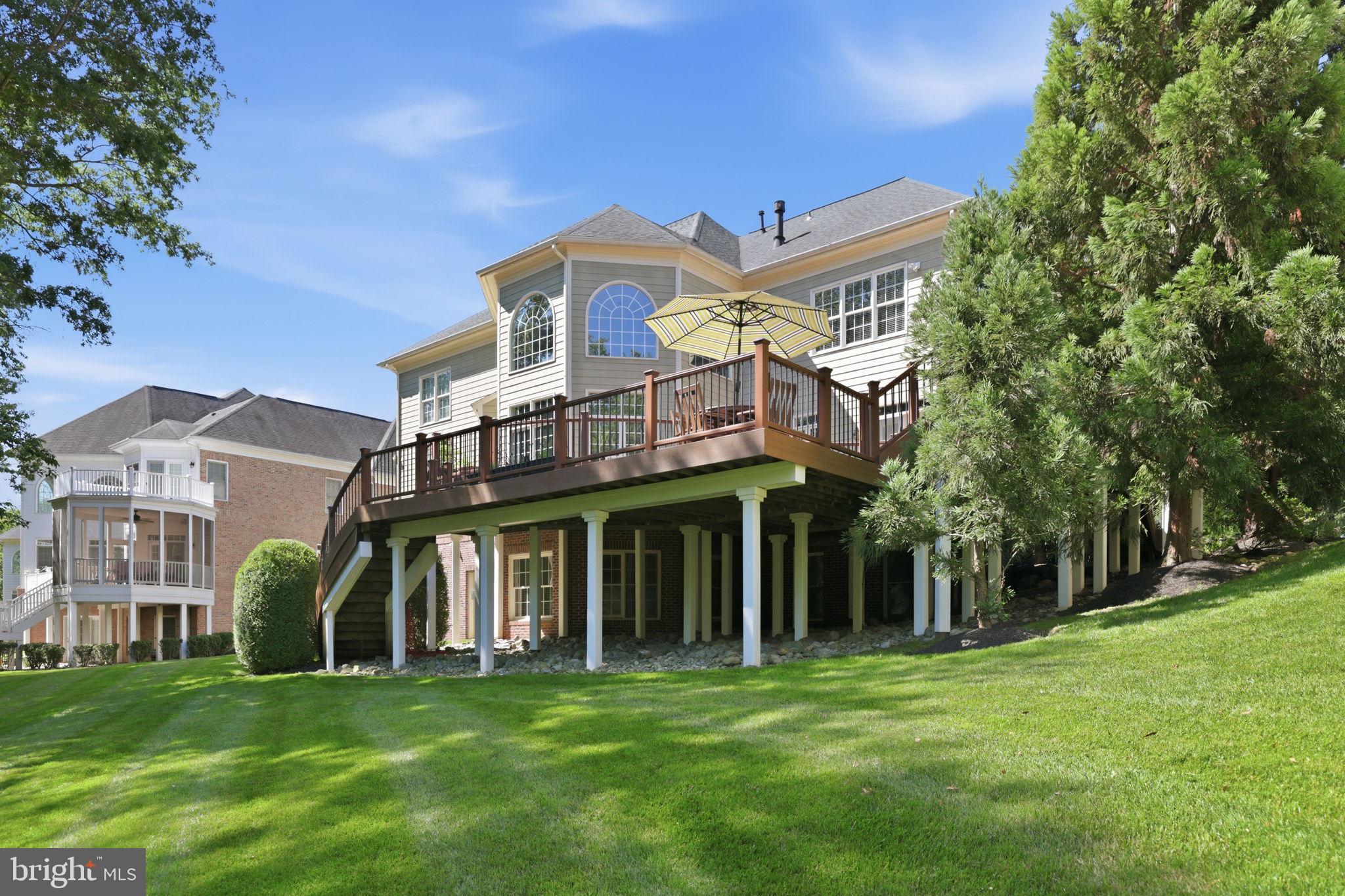 18856 Ridgeback Court Leesburg, VA 20176 - Photo 11 of 29 Elevated deck overlooking mature trees