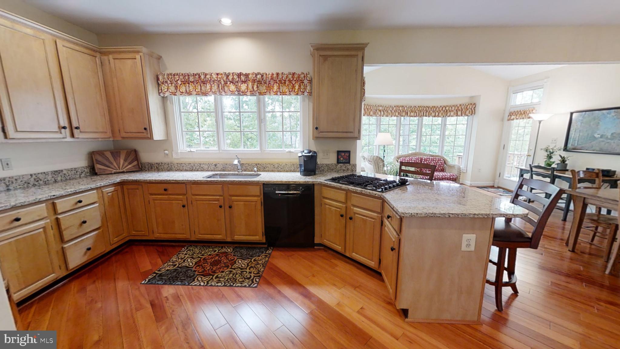 20627 Cutwater Place Sterling, VA 20165 - Photo 11 of 35 GRANITE AND PLENTY OF STORAGE