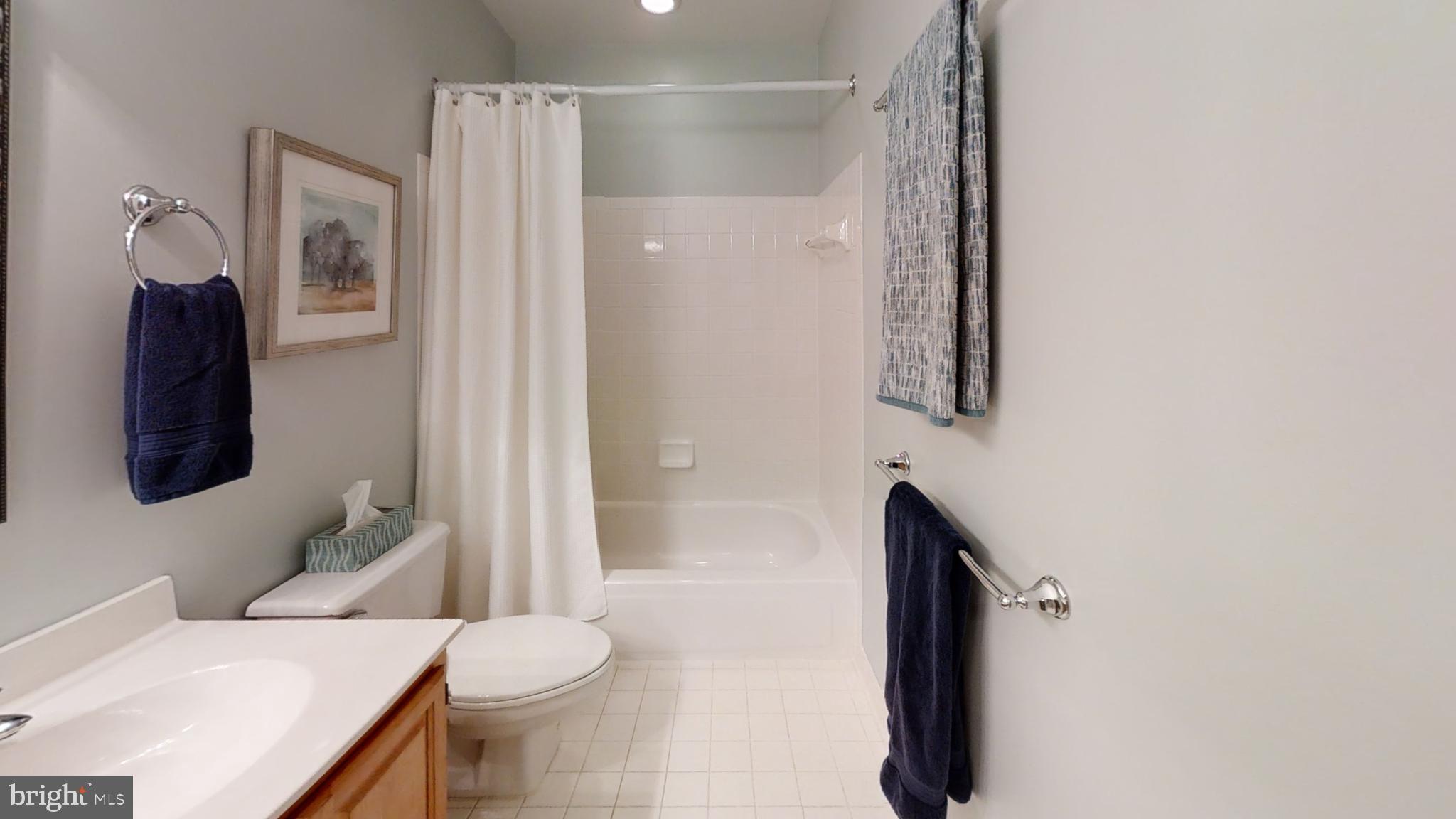 20627 Cutwater Place Sterling, VA 20165 - Photo 31 of 35 FULL BATH