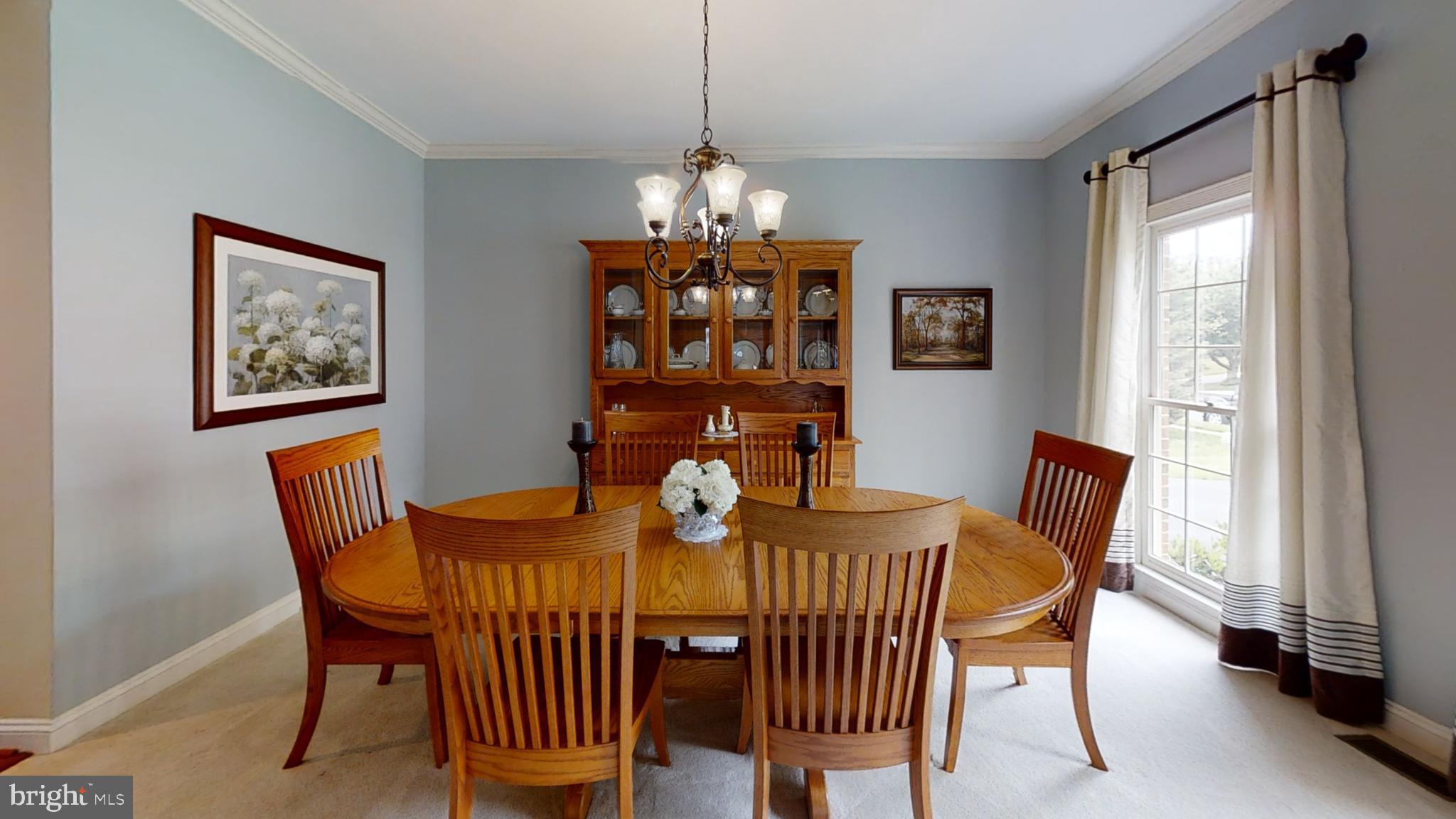 20627 Cutwater Place Sterling, VA 20165 - Photo 6 of 35 DINING ROOM