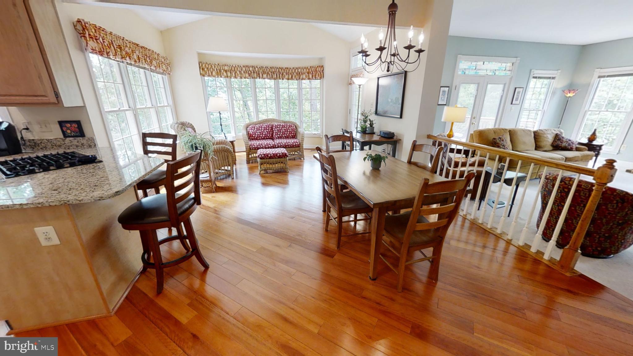 20627 Cutwater Place Sterling, VA 20165 - Photo 10 of 35 PERFECT ENTERTAINING SPACE